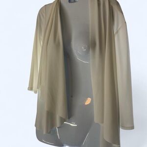 Cream 3/4th sleeve cardigan with detailed front M R&M